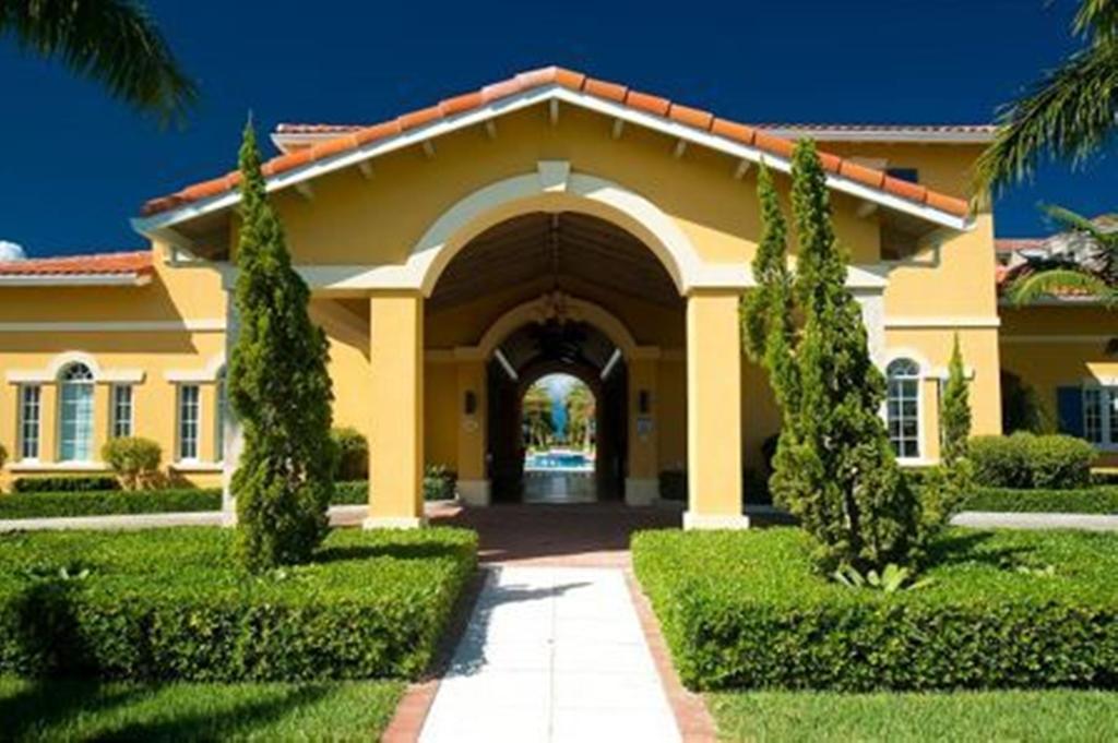 The Tuscany On Grace Bay Eksteriør bilde